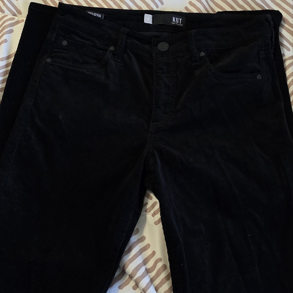 Chourdoroy black pants
